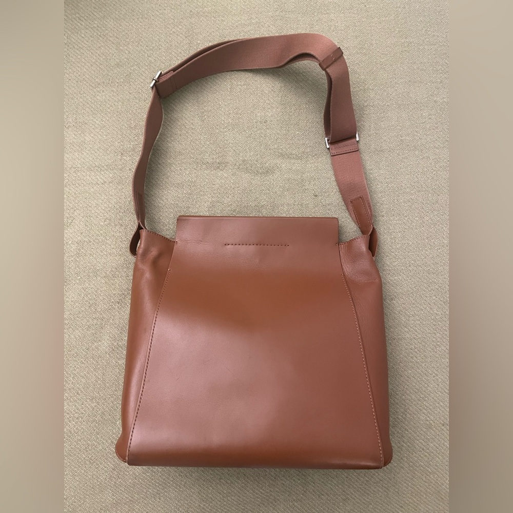 Everlane Form Bag